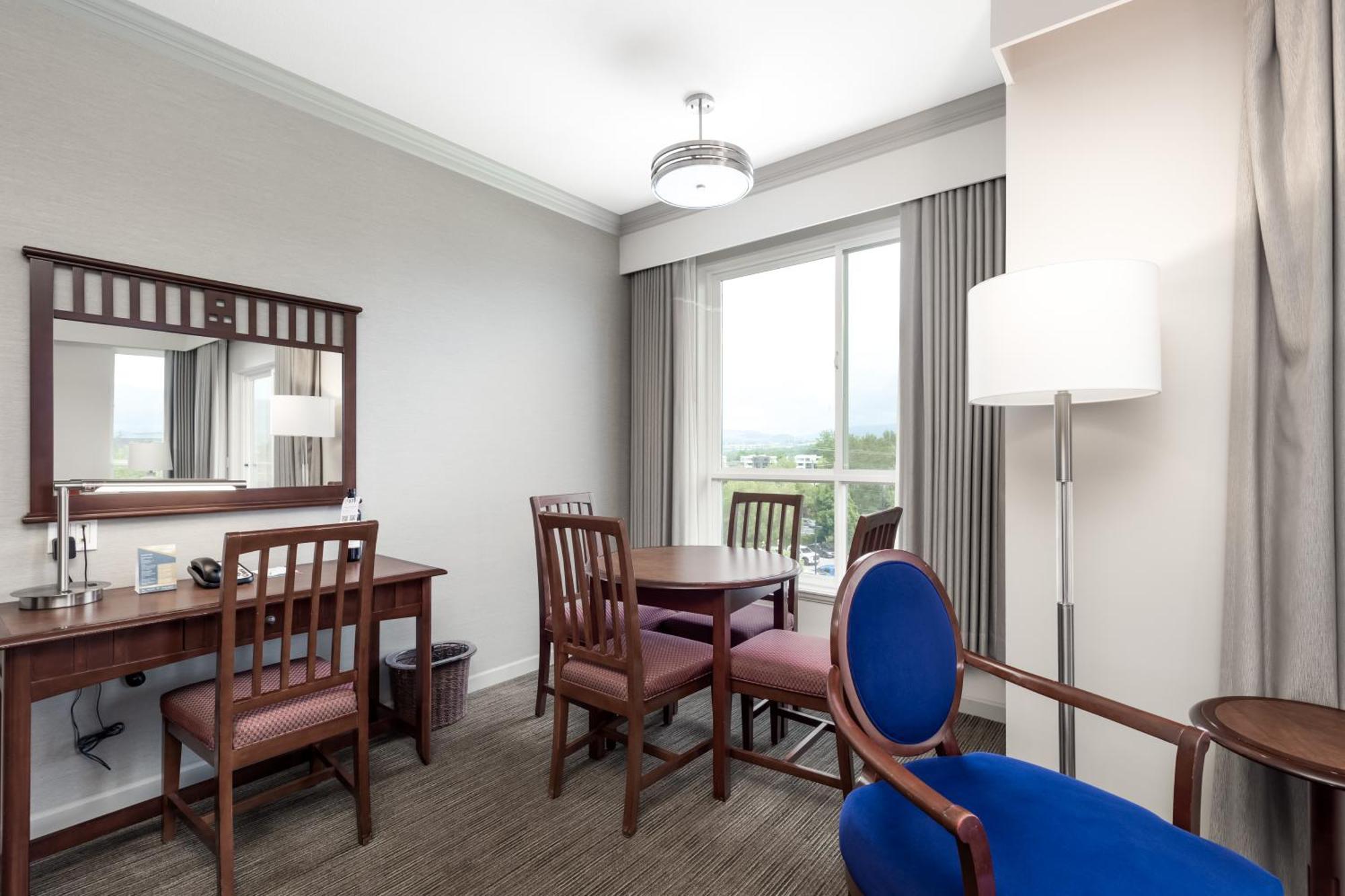 Manteo At Eldorado Resort Kelowna Exterior photo